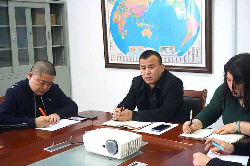 奉净环保召开“产品优化升级全员努力 实现完成产量目标”生产会议