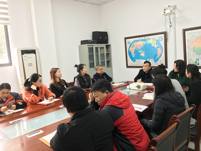 奉净环保召开“产品优化升级全员努力 实现完成产量目标”生产会议